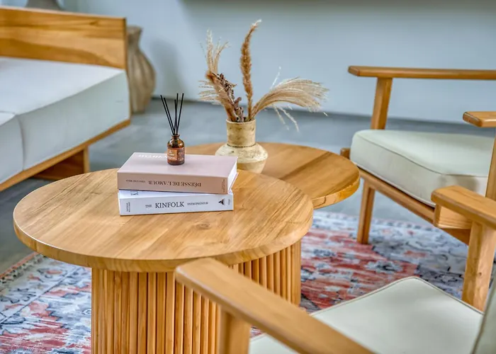 Luxury Industrial-style 2br Kirma Near The *