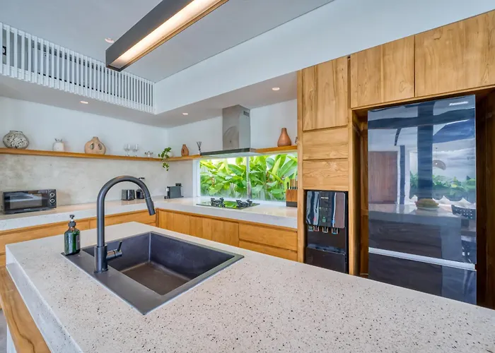 Вилла Luxury Industrial-style 2br Kirma Near The *